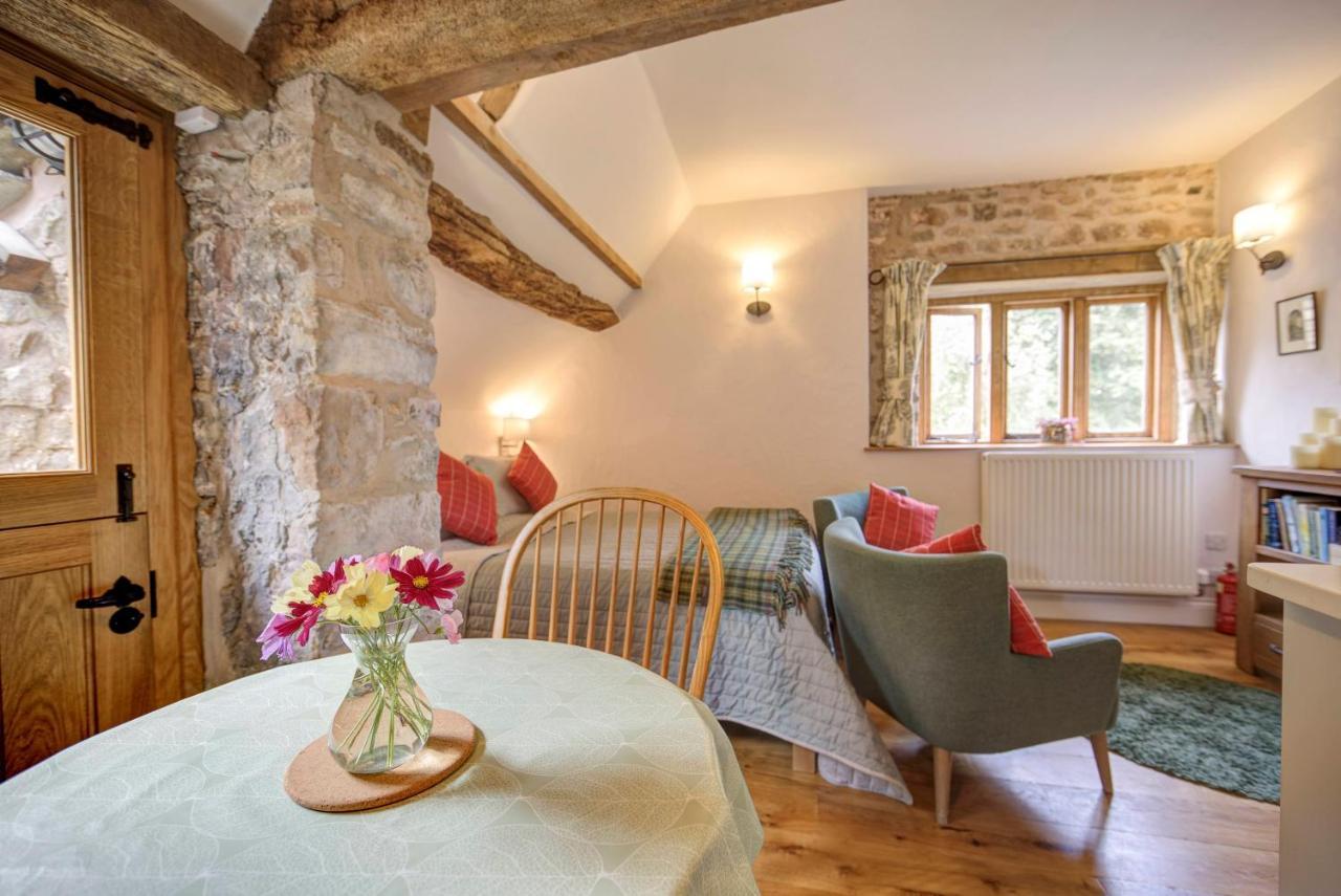 Hayloft Studio In Historic Barn Saint Briavels Buitenkant foto