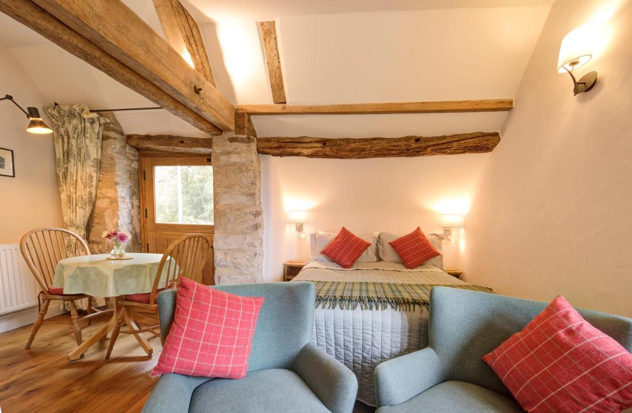 Hayloft Studio In Historic Barn Saint Briavels Buitenkant foto